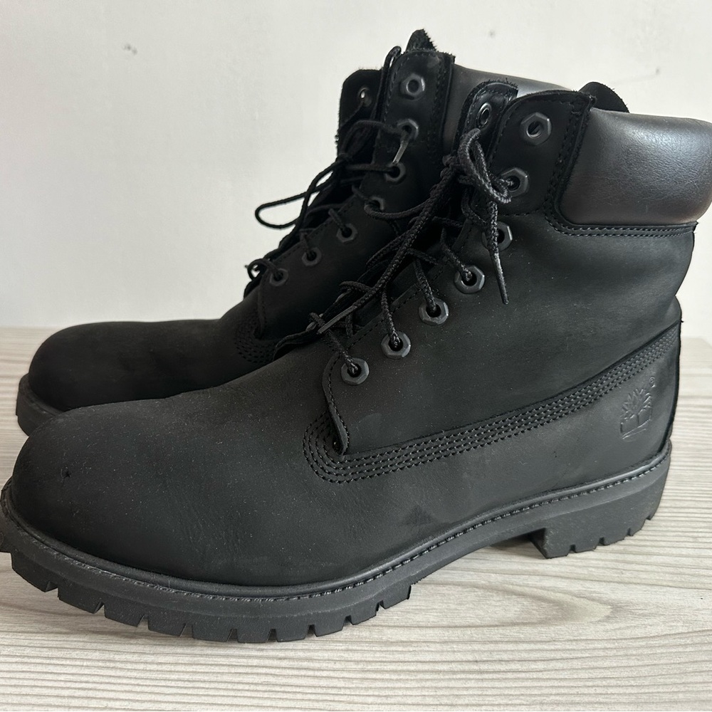 Timberland men’s size 11 used but still in a very good condition smoke free